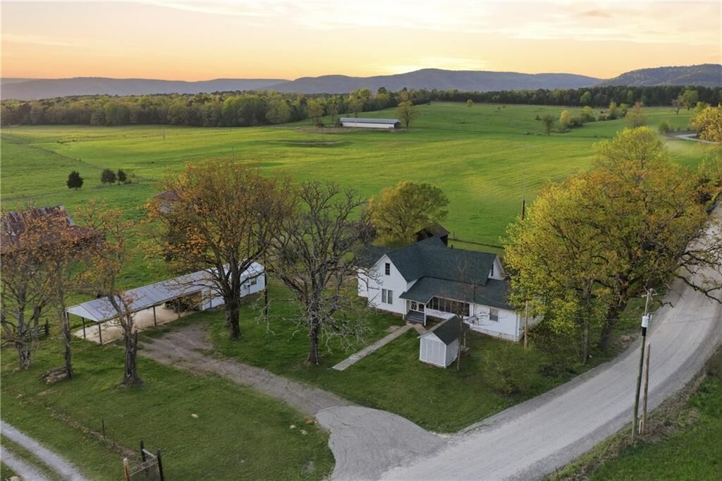 Property Photo: 1701 County Road 4451 AR 72823