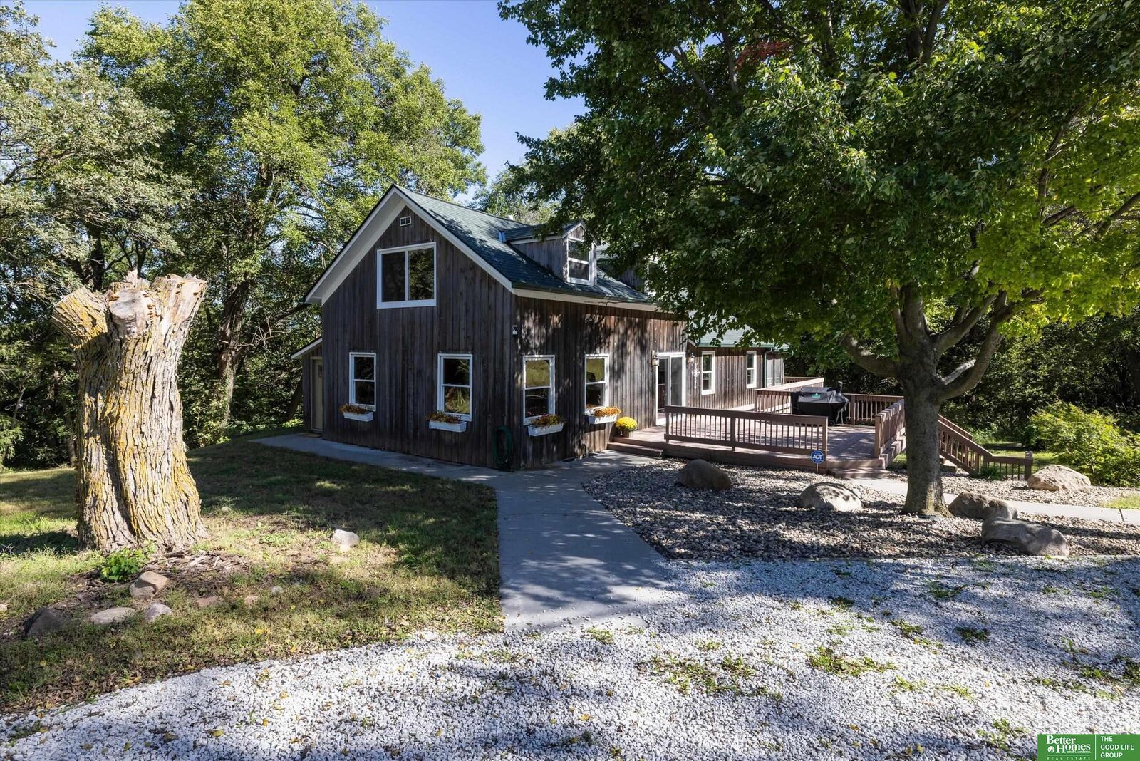 Property Photo:  14031 County Road 10  NE 68008 
