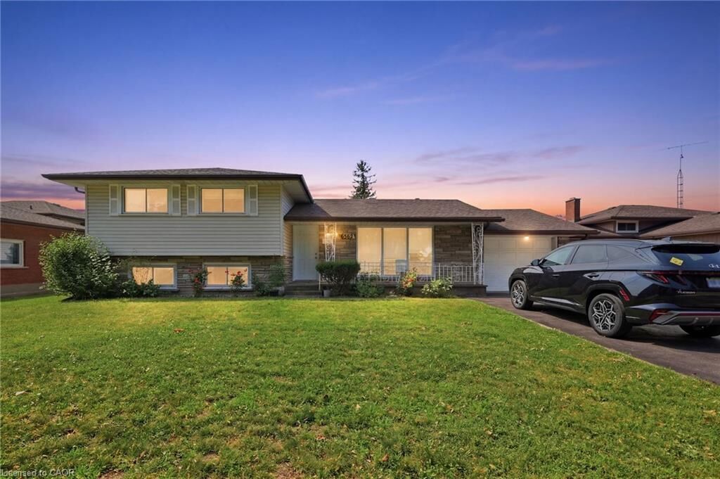 Property Photo:  6562 Glengate Street Upper  ON L2E 5S7 