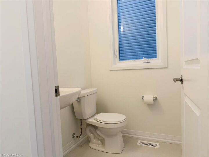Property Photo:  12 Scotch Thistle Lane  ON N3W 0G1 