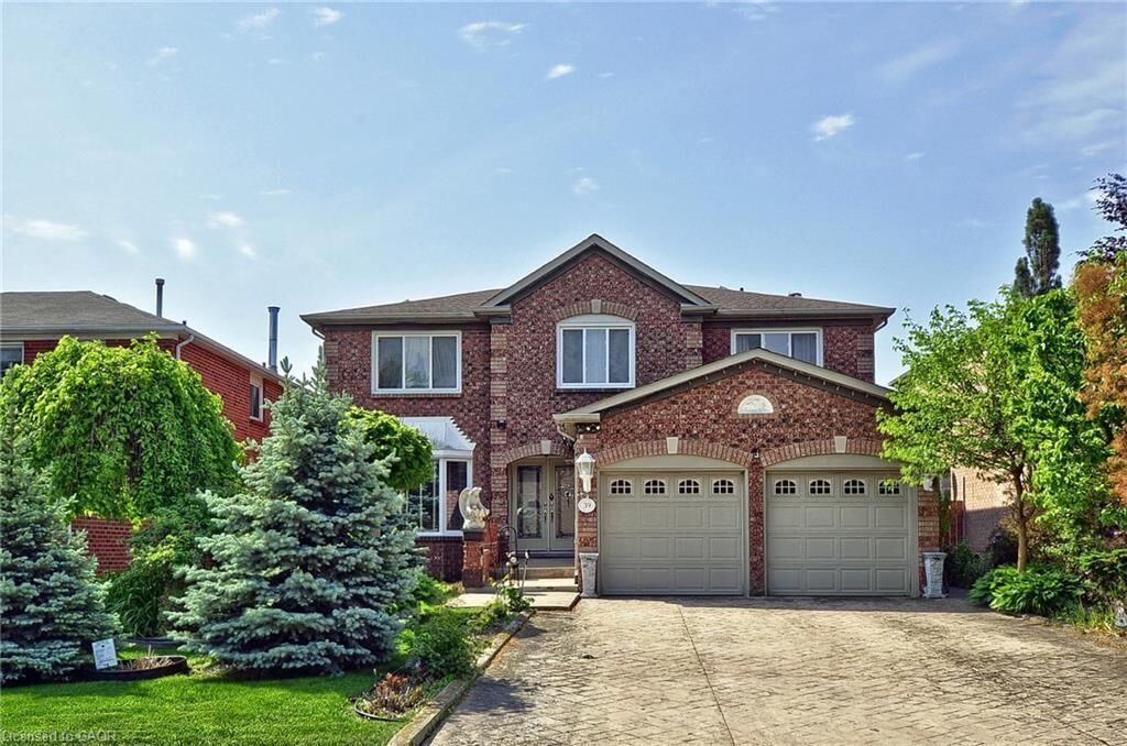 Property Photo:  39 Peregrine Crescent  ON N1T 1N9 