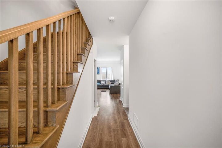 Property Photo:  620 Colborne Street W 41 #Main &Amp Upper  ON N3T 0Y1 