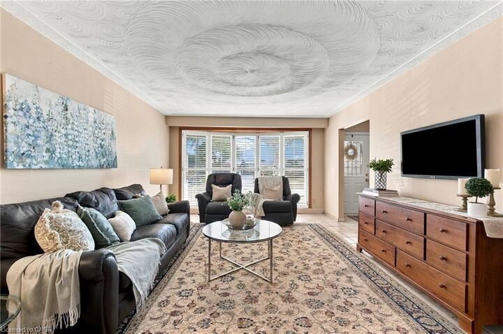 Property Photo:  79 Oakland Drive  ON L8E 1B5 
