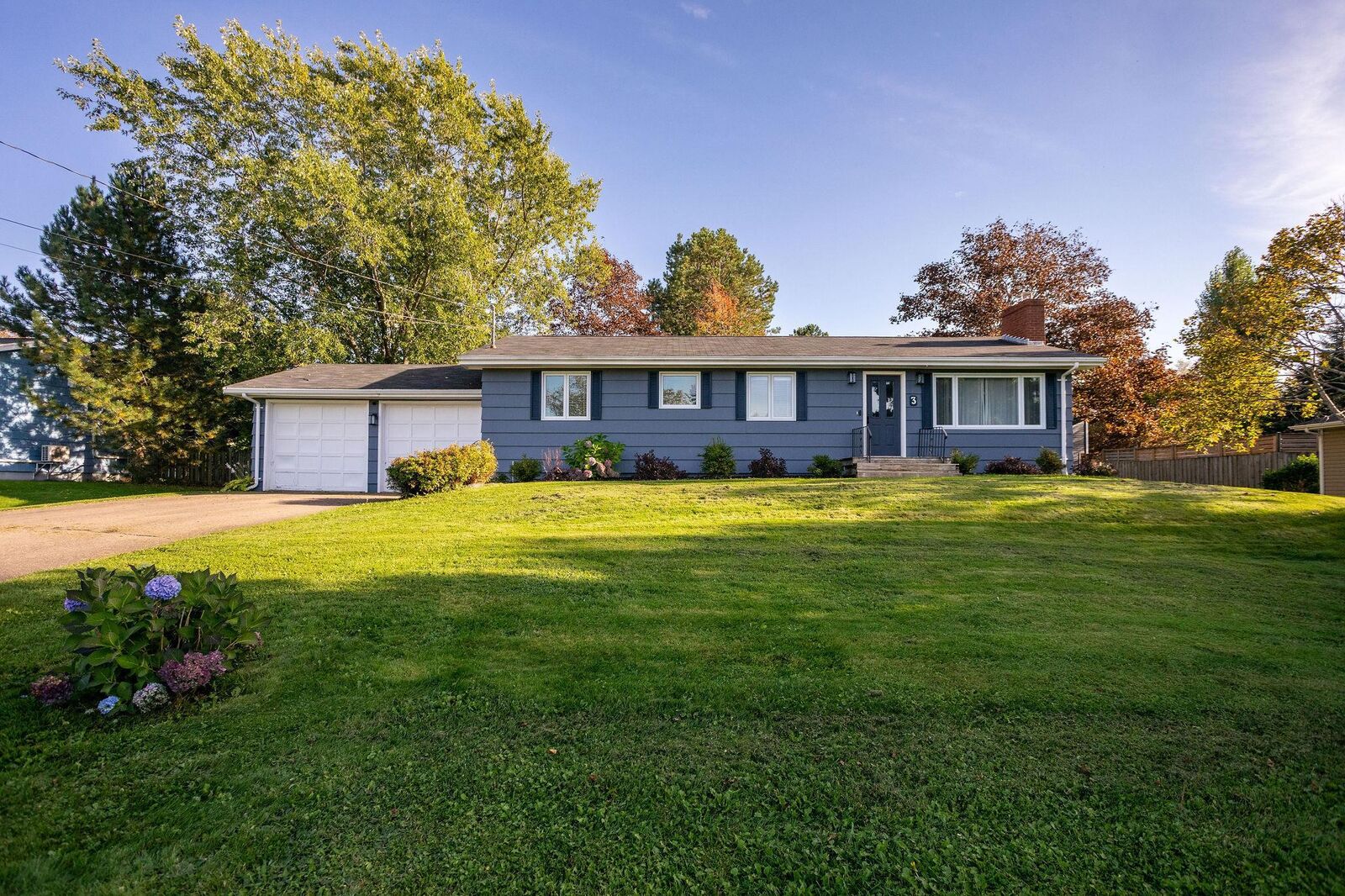 Property Photo:  3 Ferguson Avenue  PE C1B 1B6 