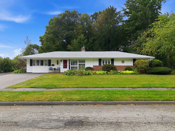Property Photo: 50 Barry Rd MA 01609