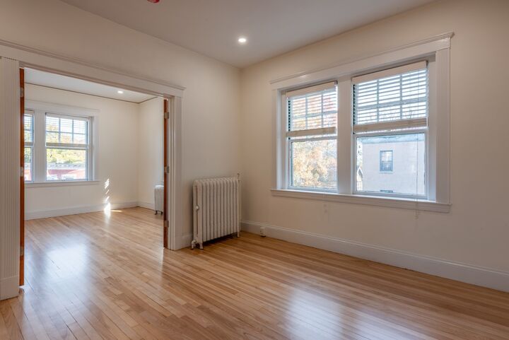 Property Photo:  2 Claflin Rd 6  MA 02445 