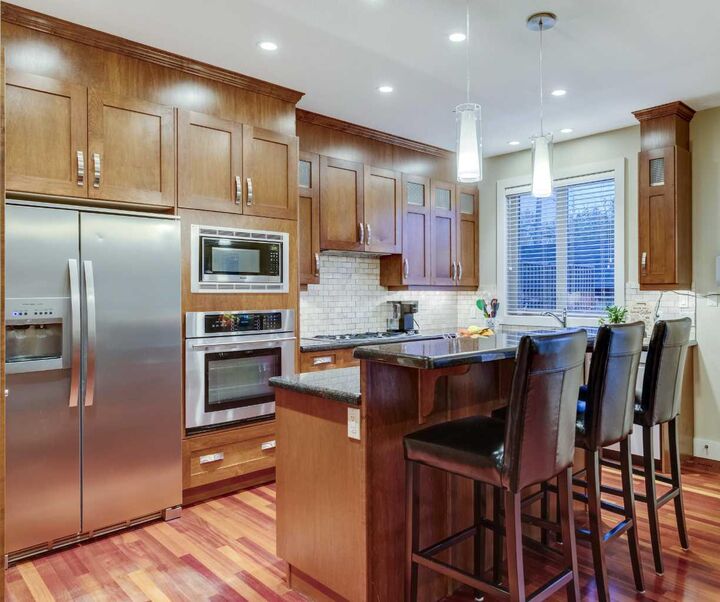Property Photo:  3101 4A Street NW  AB T2M 3B5 