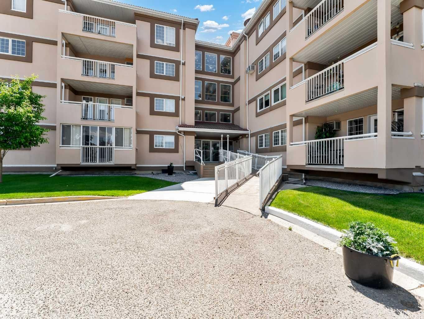 Property Photo:  22 Park Meadows Drive SE 119  AB T1B 4E8 