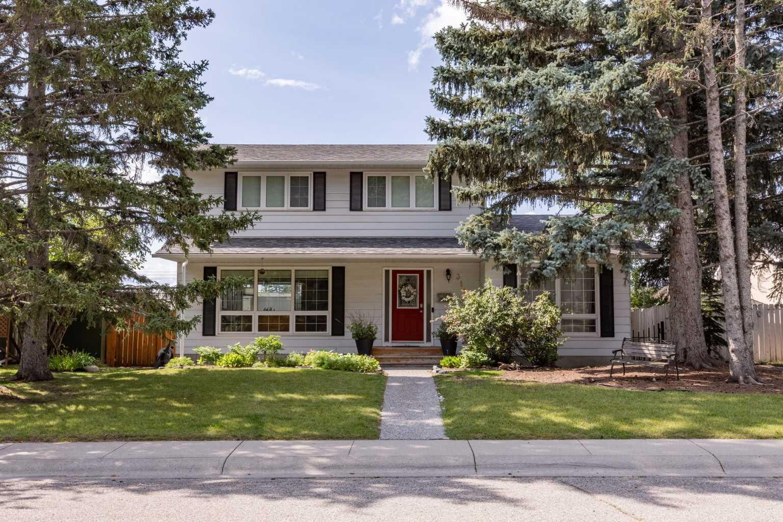 Property Photo: 311 Glamorgan Crescent SW AB T3E 5B7