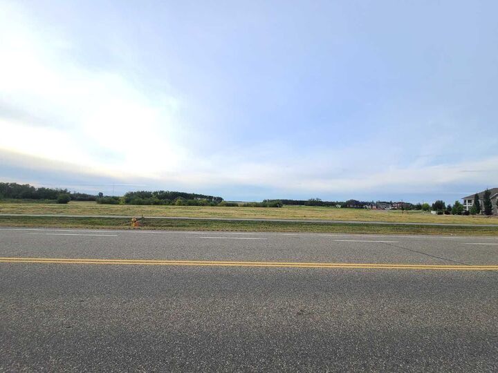 Property Photo:  4901 59 Street  AB T0H 1W0 