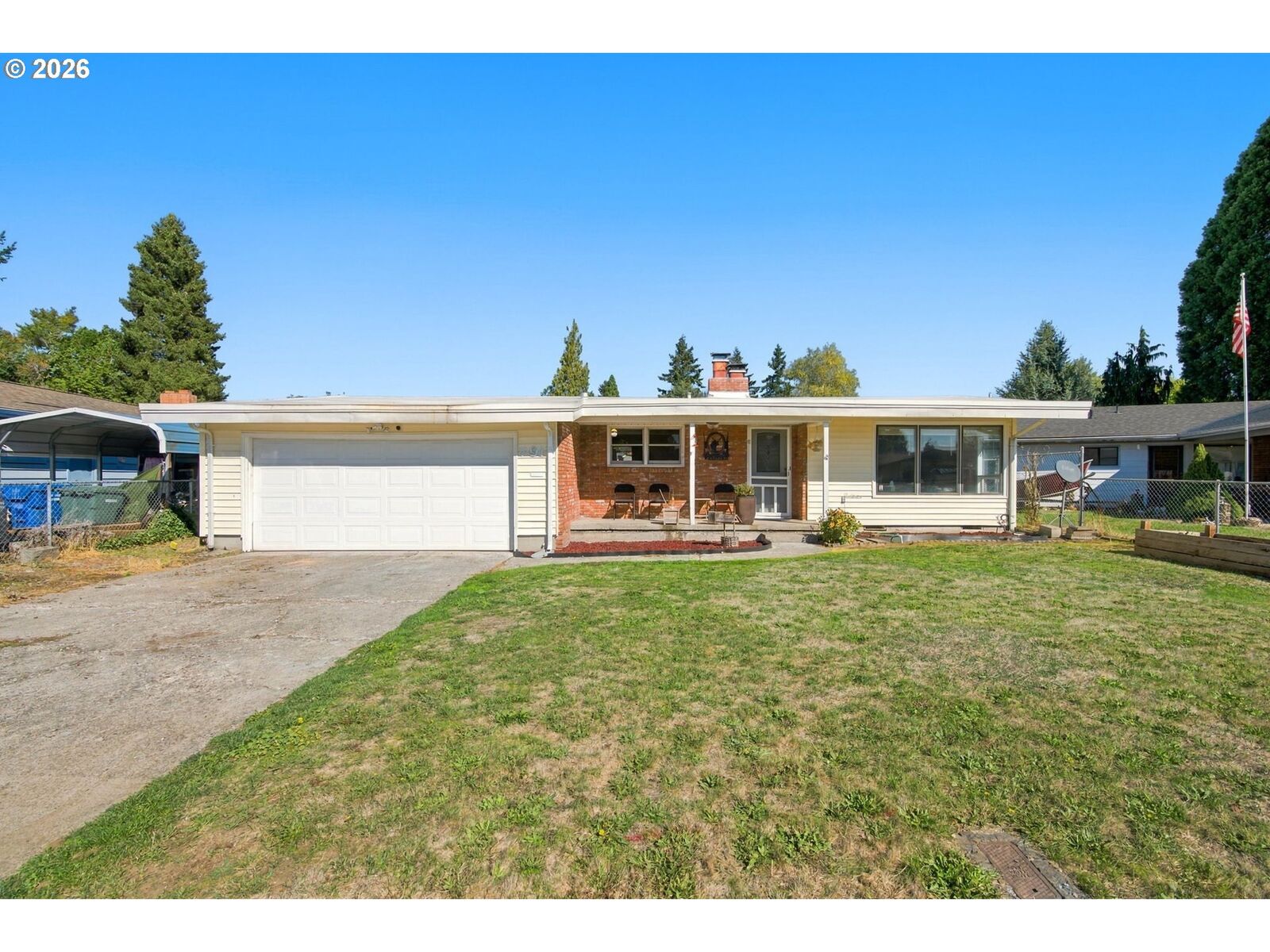 Property Photo: 791 Moneda Ct OR 97303