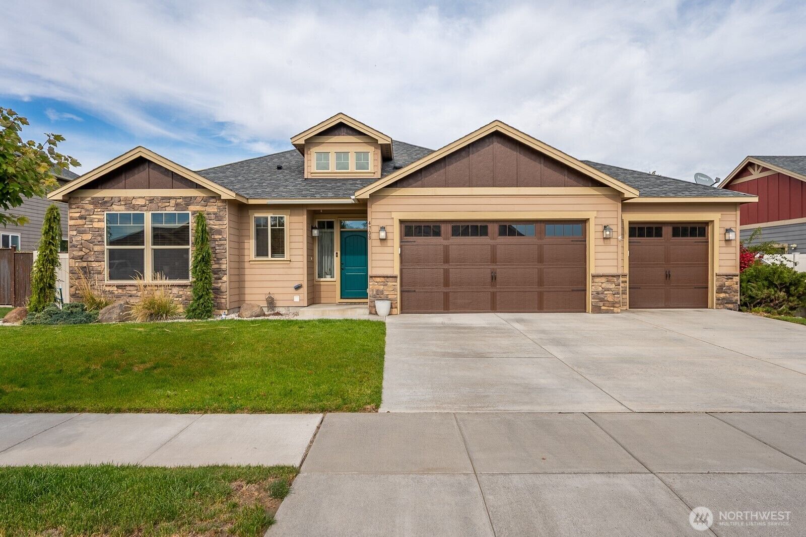 Property Photo: 4708 W Warbler Street WA 98837