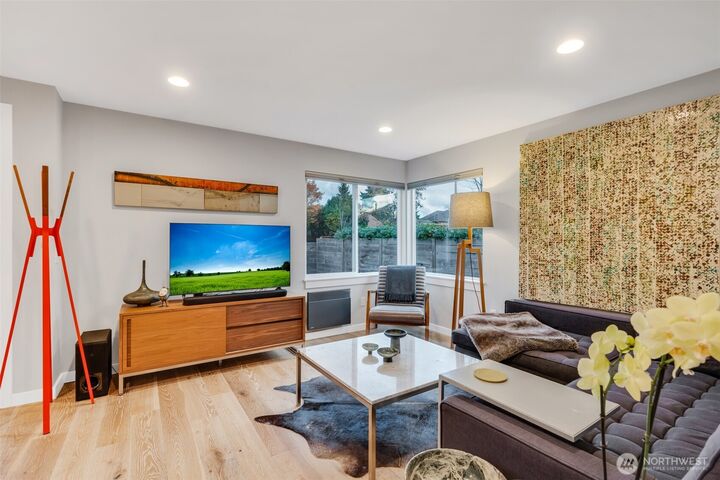 Property Photo:  9439  21st Avenue SW  WA 98106 