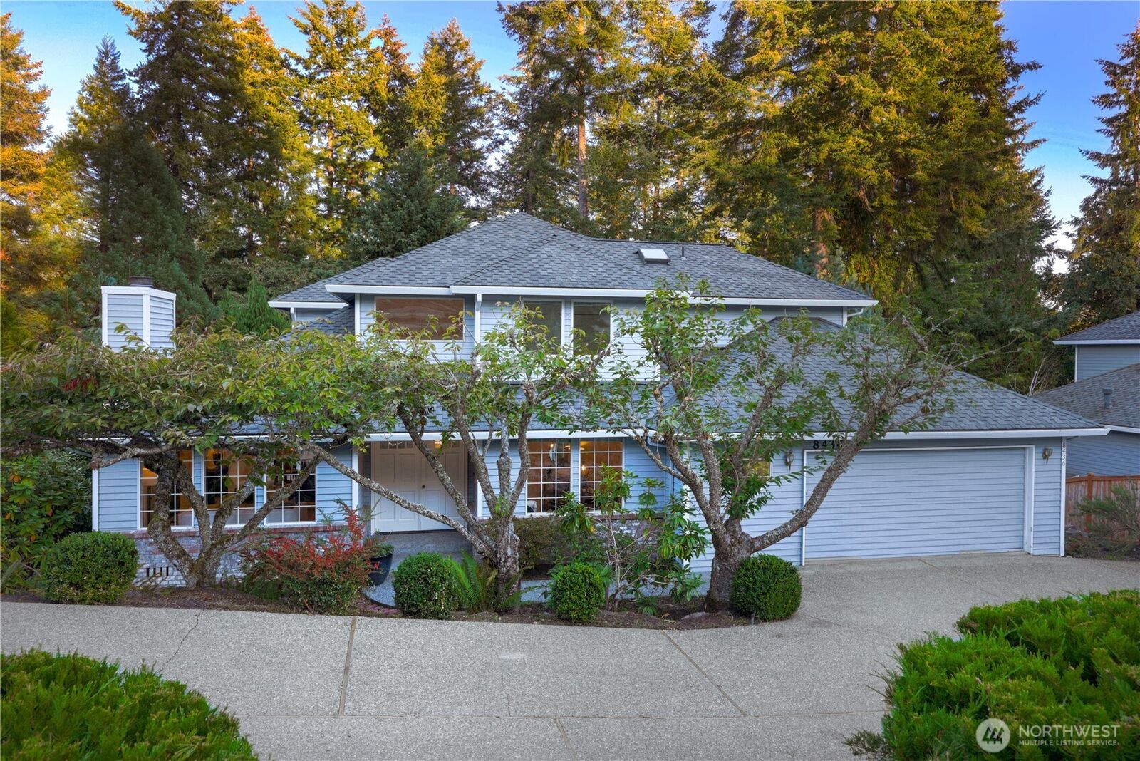 Property Photo:  8436  129th Place SE  WA 98056 