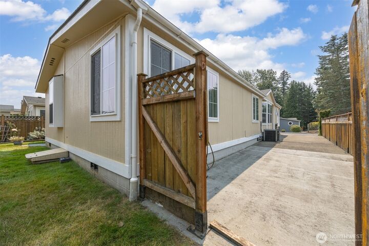 Property Photo:  3802  James Street 39  WA 98226 