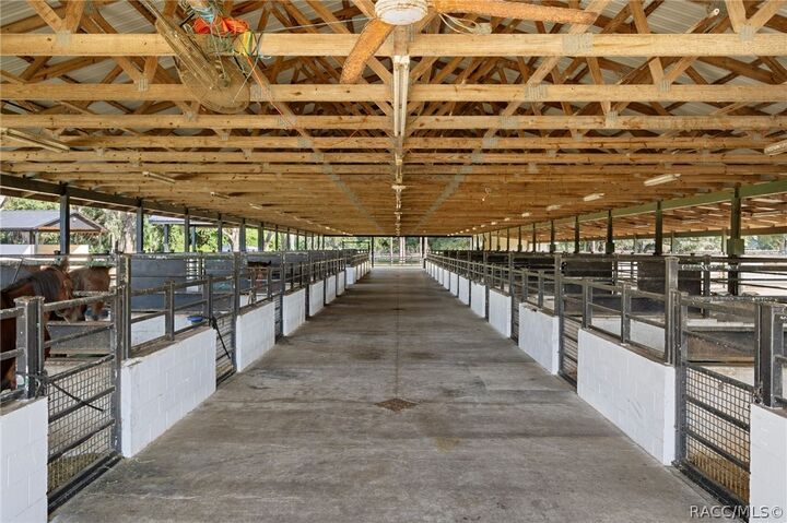Property Photo: 17454 S Highway 475 FL 34491