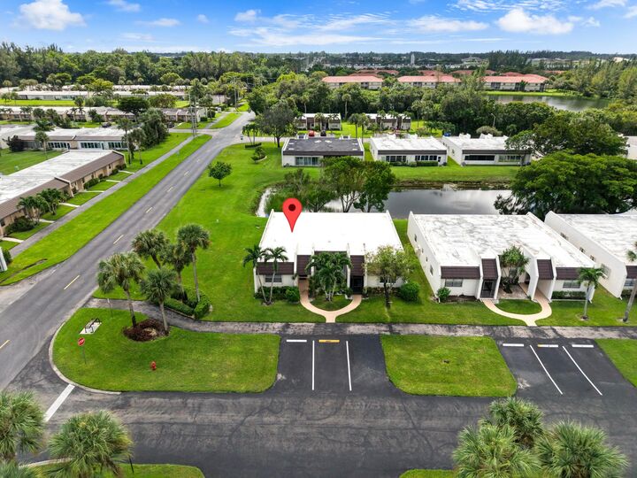Property Photo: 100 Lake Rebecca Drive FL 33411