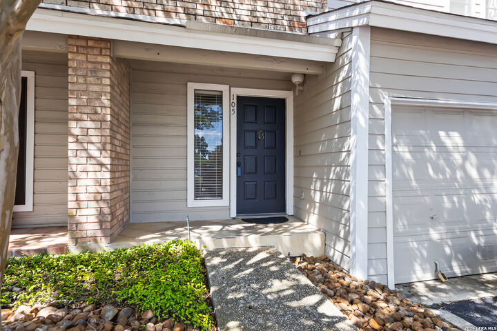 Property Photo: 11001 Wurzbach Rd 105 TX 78230