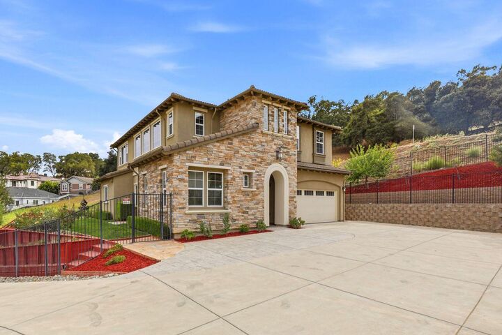 Property Photo:  1960 Lavender Way  CA 95020 