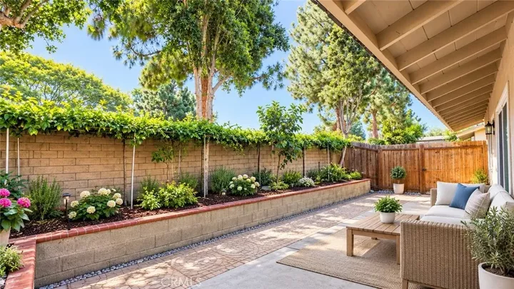Property Photo:  18612 Paseo Pizarro  CA 92603 