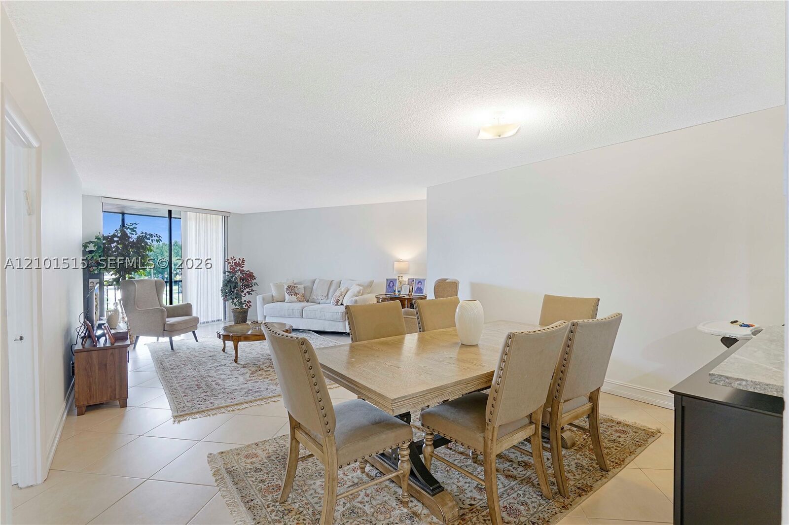 Property Photo: 3900 N Hills Dr 307 FL 33021