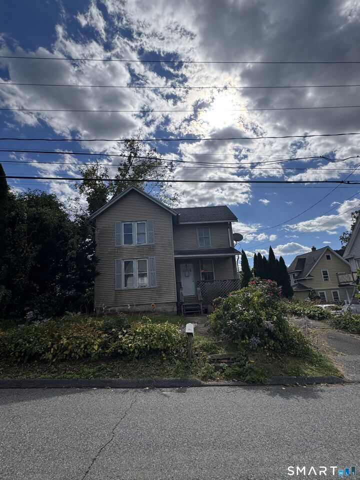 Property Photo:  26 Grand Street  CT 06483 