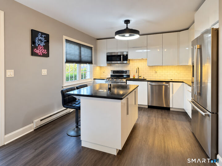 Property Photo:  240 Wardwell Street 19  CT 06902 