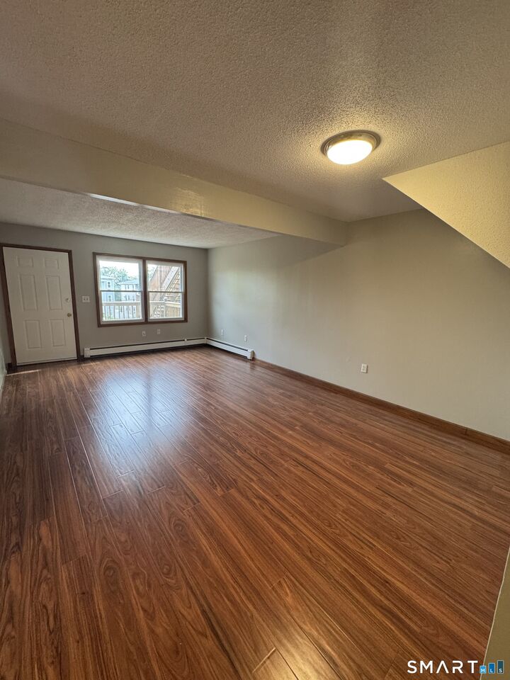 Property Photo:  14 Clay Street A  CT 06120 