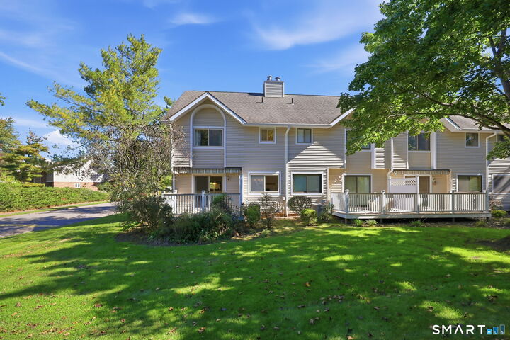 Property Photo:  137 Foxboro Drive 137  CT 06111 