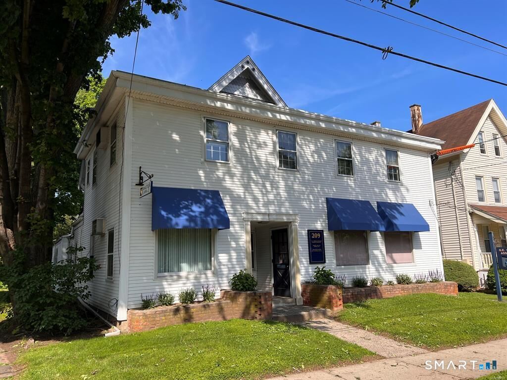 Property Photo:  209 Montowese Street  CT 06405 
