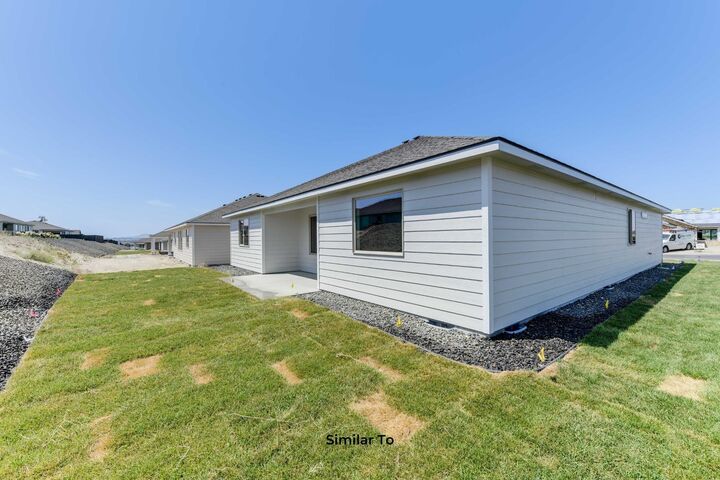 Property Photo: 1421 N High Desert Dr WA 99006