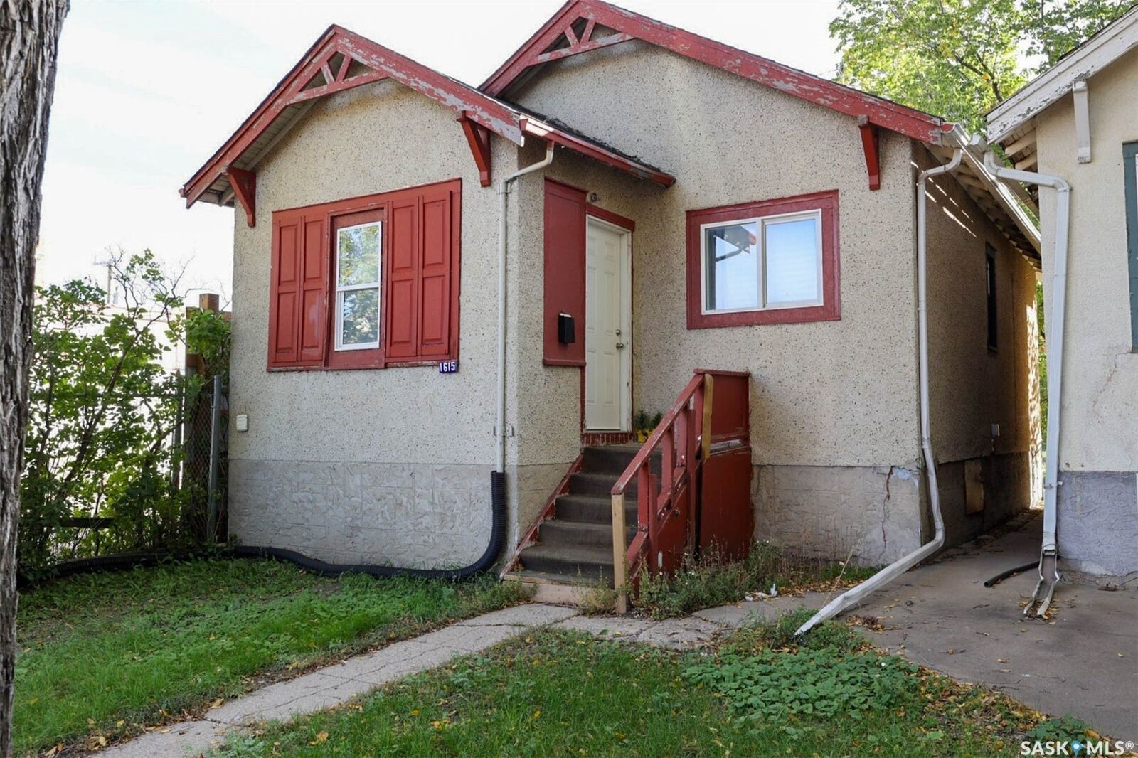 Property Photo:  1615 Ottawa Street  SK S4P 1P1 