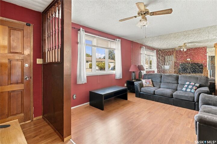 Property Photo:  98 Ramsay Court  SK S7H 4H2 