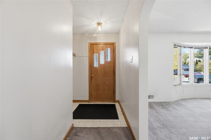 Property Photo:  2522 William Avenue  SK S7J 1B3 