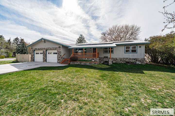 Property Photo:  467 N 3rd W  ID 83442 