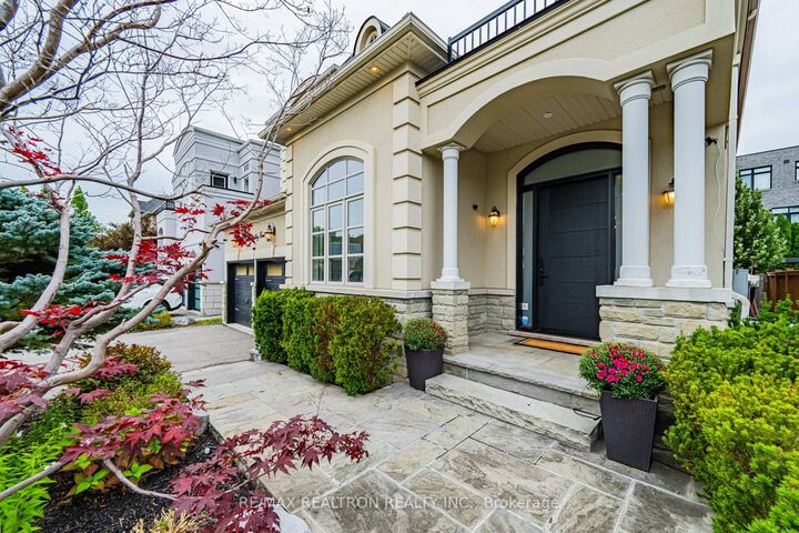 Property Photo:  95 Woodvalley Crescent  ON L6A 4J5 