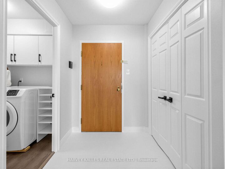 Property Photo:  65 Spring Garden Avenue 1108  ON M2N 6H9 