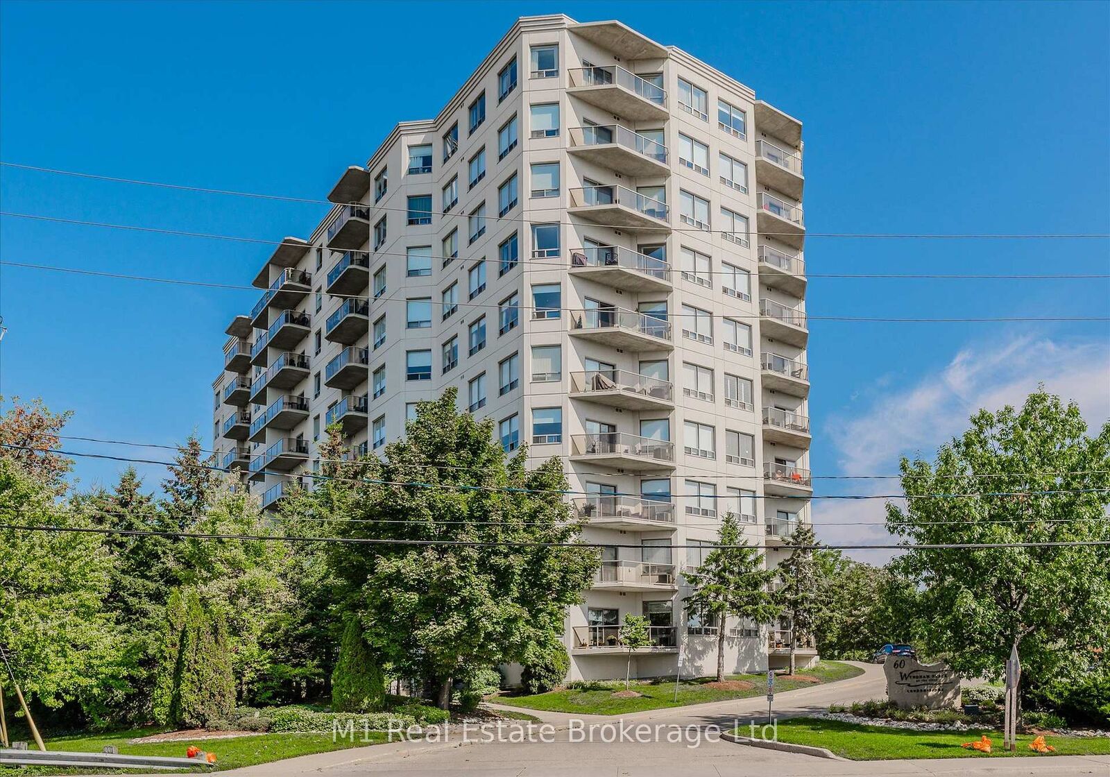 Property Photo:  60 Wyndham Street S 207  ON N1E 7H7 