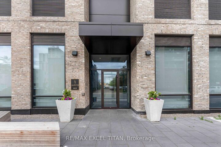 Property Photo: 1 Jarvis Street 614 ON L8R 3J2