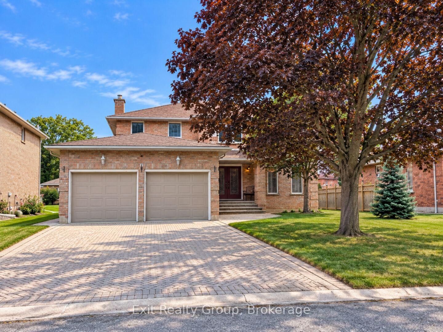 Property Photo: 17 Bridlewood Lane ON K8V 6N4