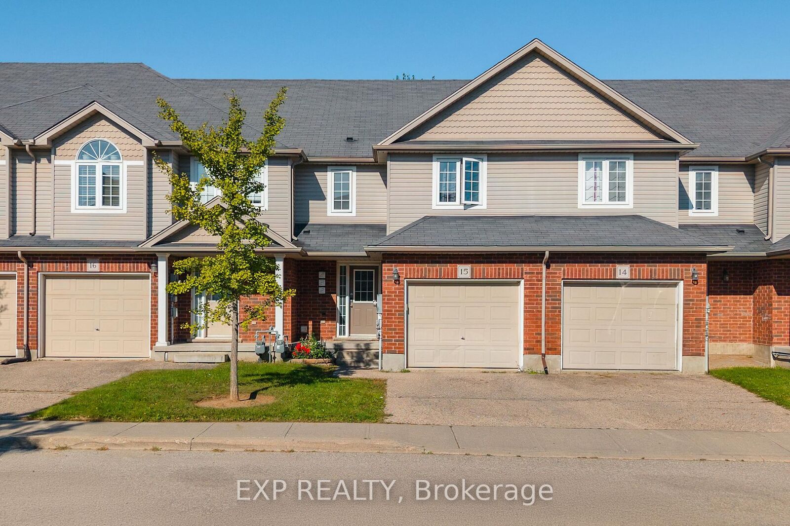 Property Photo: 468 Doon Drive S 15 ON N2P 0A2