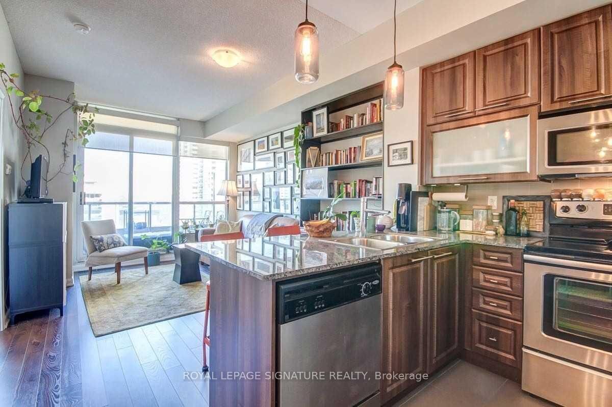 Property Photo:  500 Sherbourne Street 1201  ON M4X 1L1 