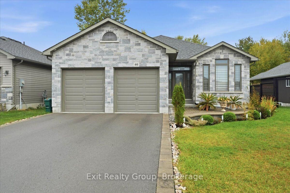 Property Photo:  46 Birchmount Street  ON K9V 0C6 