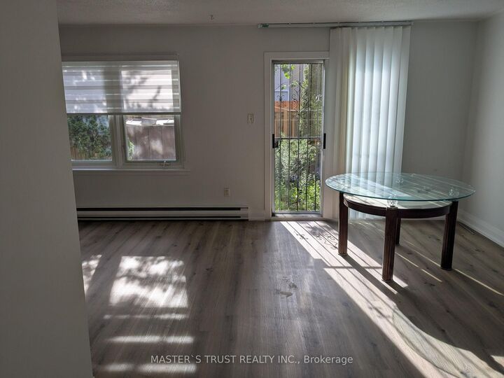 Property Photo:  2075 Warden Avenue S 29  ON M1T 3R1 