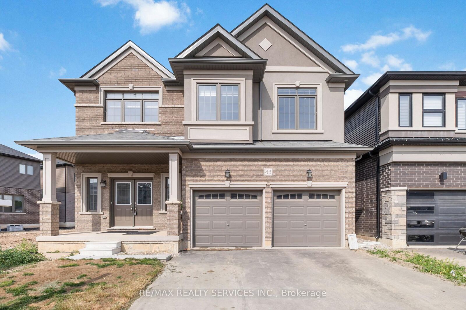 Property Photo:  49 Dennis Avenue  ON N3V 0B9 