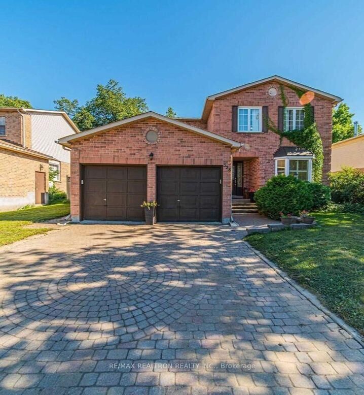 Property Photo:  328 Salisbury Lane  ON L3Y 8A6 