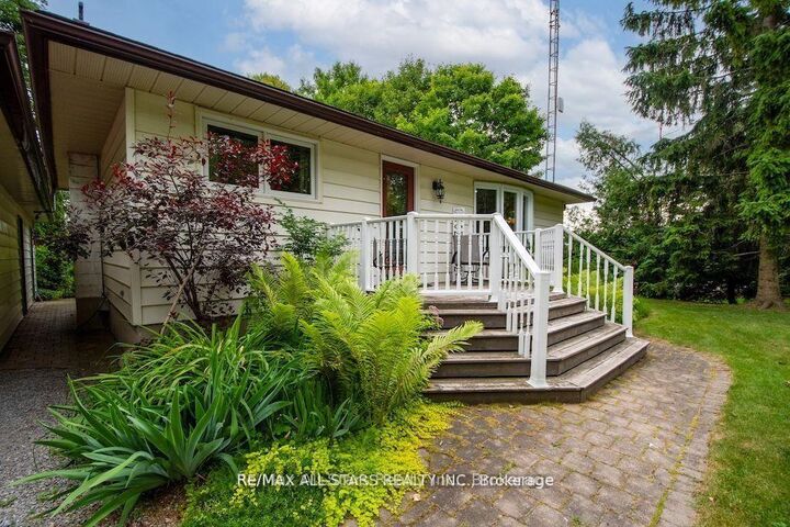 Property Photo:  690 Post Road  ON K0L 2X0 