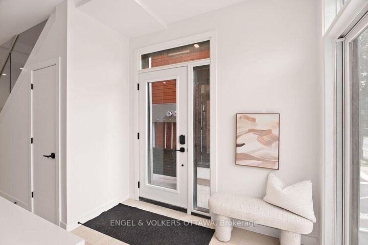 Property Photo:  47 Fairmont Avenue A  ON K1Y 1X4 