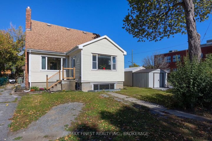 Property Photo:  3 John Street  ON K7K 1S7 