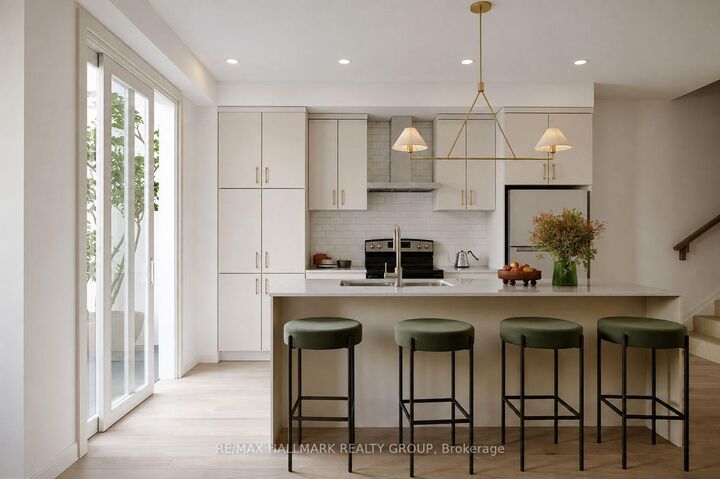 Property Photo:  426 Gathering Private  ON K1W 0T1 